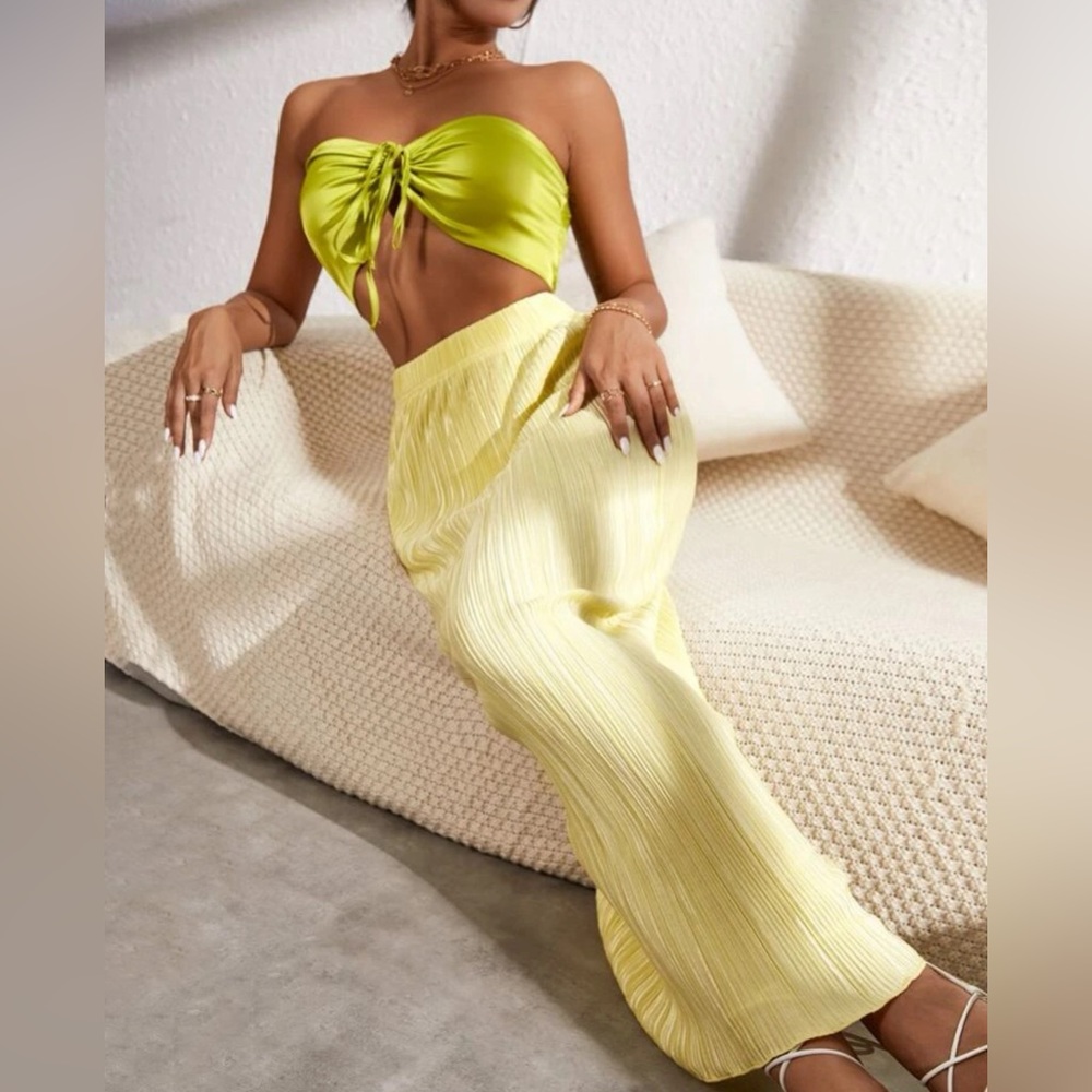 Two piece set